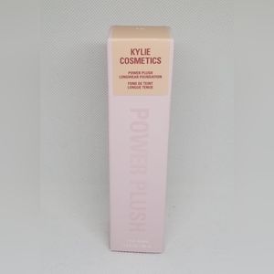 Kylie Cosmetics Power Plush Longwear Foundation Shade 1C